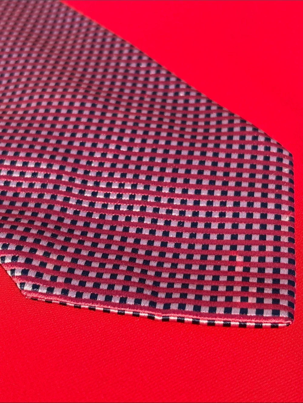 Faconnable silk tie!!